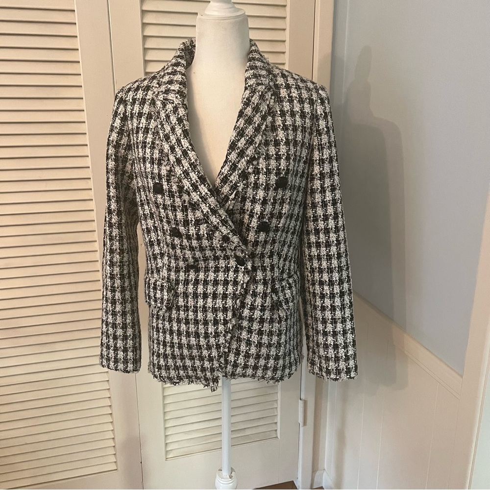 White House Black Market Houndstooth Blazer